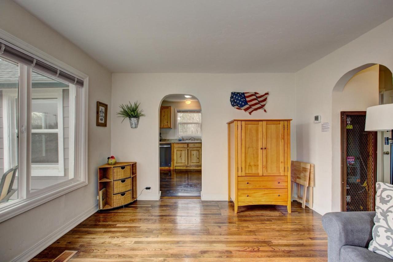 Morningstar Cottage: Pet-Friendly Retreat with RV Space near Snake River Eagle Exterior photo